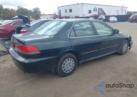 2001 Honda Accord Value Package z USA, uszkodzony, nr VIN 1HGCF86601A057981